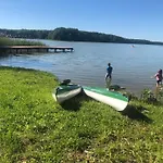 Dom wakacyjny Machatka Wakacyjny Dom Z Klimatem I Prywatnym Pomostem *