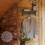 Dom wakacyjny Machatka Wakacyjny Dom Z Klimatem I Prywatnym Pomostem Winiec