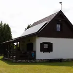 Machatka Wakacyjny Dom Z Klimatem I Prywatnym Pomostem * Winiec