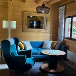 Dom wakacyjny Machatka Wakacyjny Dom Z Klimatem I Prywatnym Pomostem