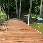 Dom wakacyjny Machatka Wakacyjny Dom Z Klimatem I Prywatnym Pomostem Winiec